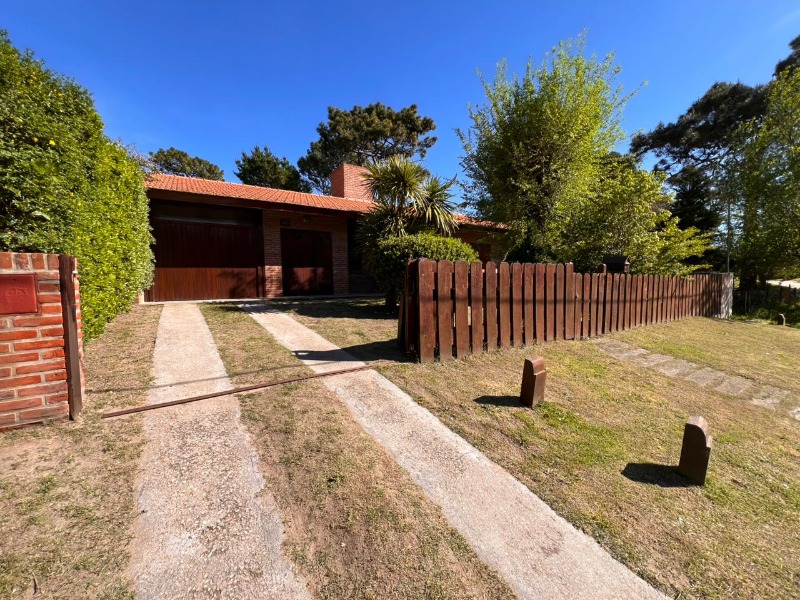 Chalet/Casa CHALET  Chalet/Casa CHALET