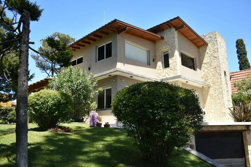 Chalet/Casa Chalet Avenida 8