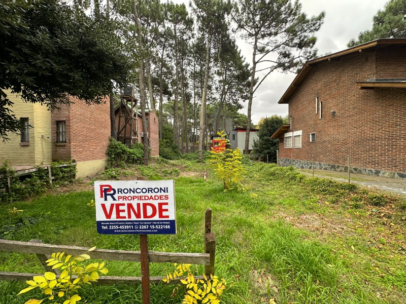 Terrenos Lote Comercial en Mar Azul 275m2